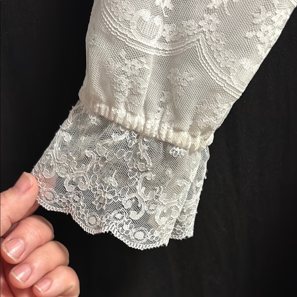 Dorissa international Nicole White lace Ruffled dress Bishop Sleeves size 7 - Picture 4 of 9